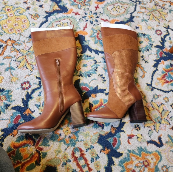 Brown Womens Boots - Picture 5 of 11